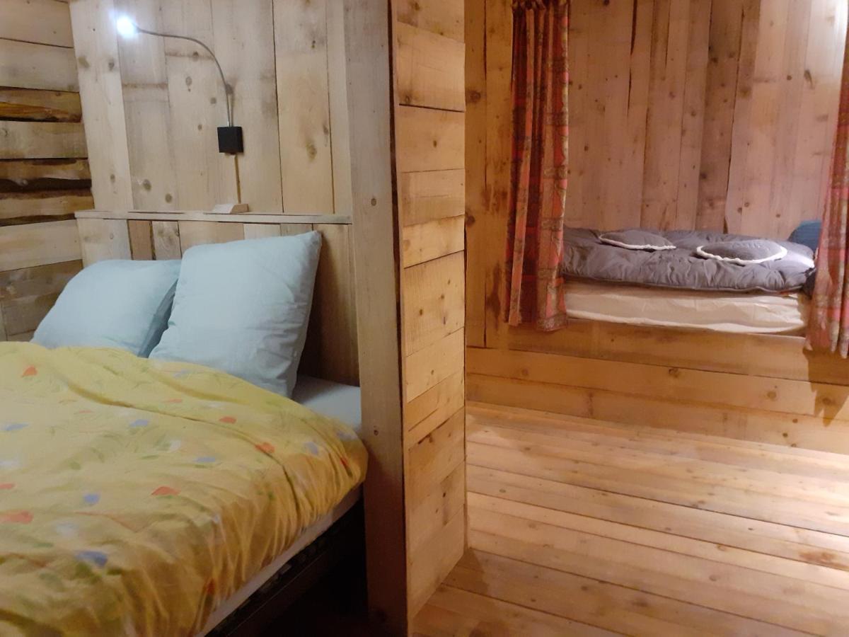 Le Repos Du Nomade B&B 7 Personnes Manhay 외부 사진